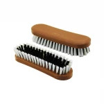 URVE UR-3026 ( 17CM ) ELBİSE FIRÇASI ( AHŞAP GÖRÜNÜMLÜ PLASTİK TUTACAK )*12X12